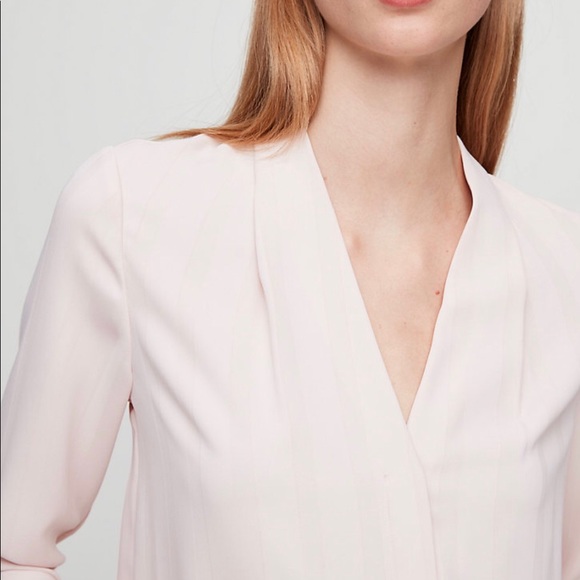 Aritzia Babaton Akira Power blouse - Picture 4 of 6